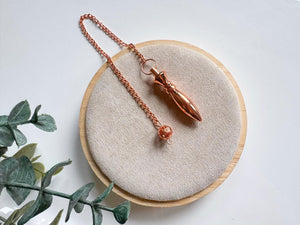 Metal Pointed Dagger Pendulum