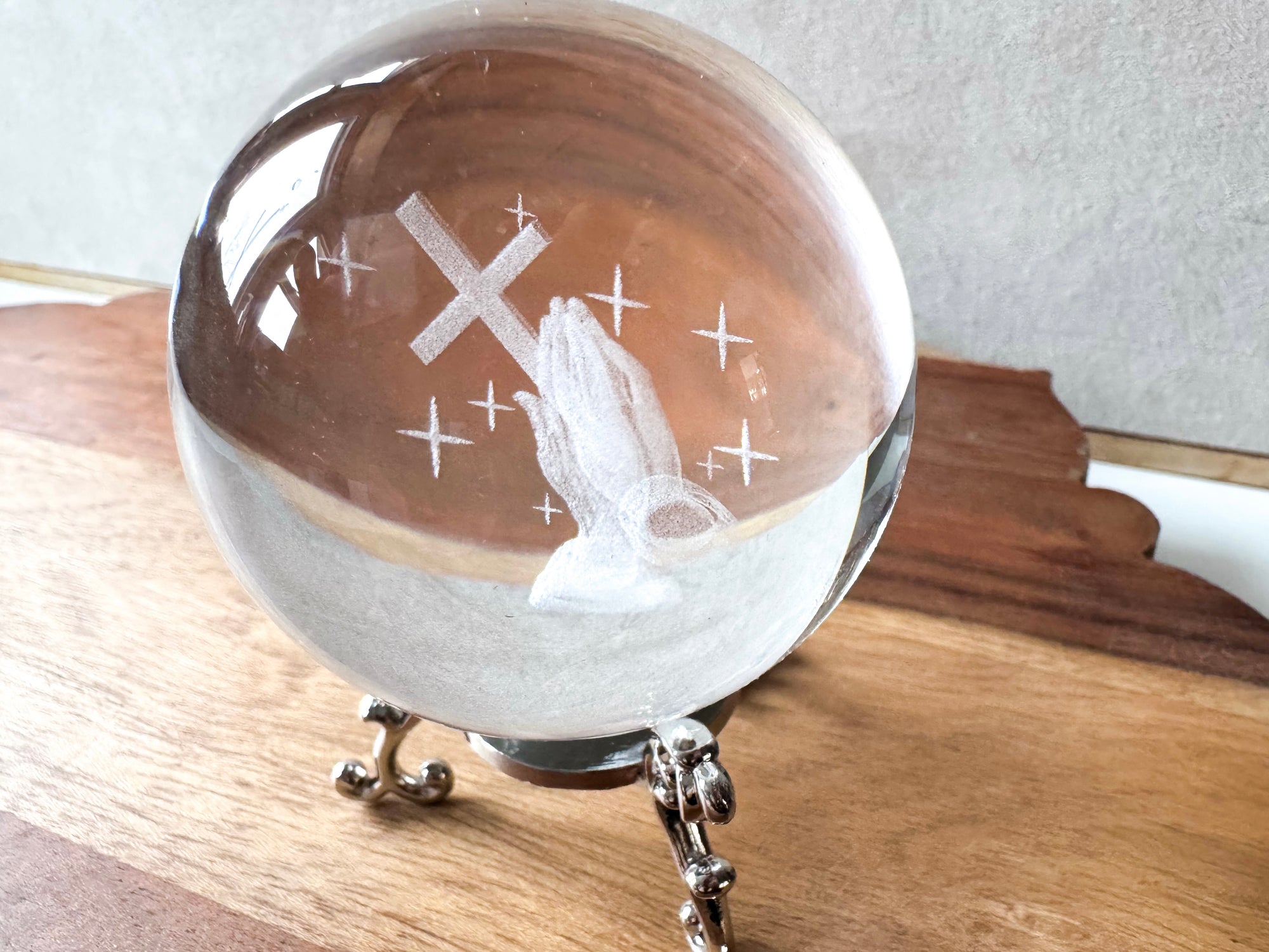 3D Laser Etched Glass Sphere with Metal Stand - Hands Praying