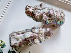 Aura Sphalerite Bear Carving