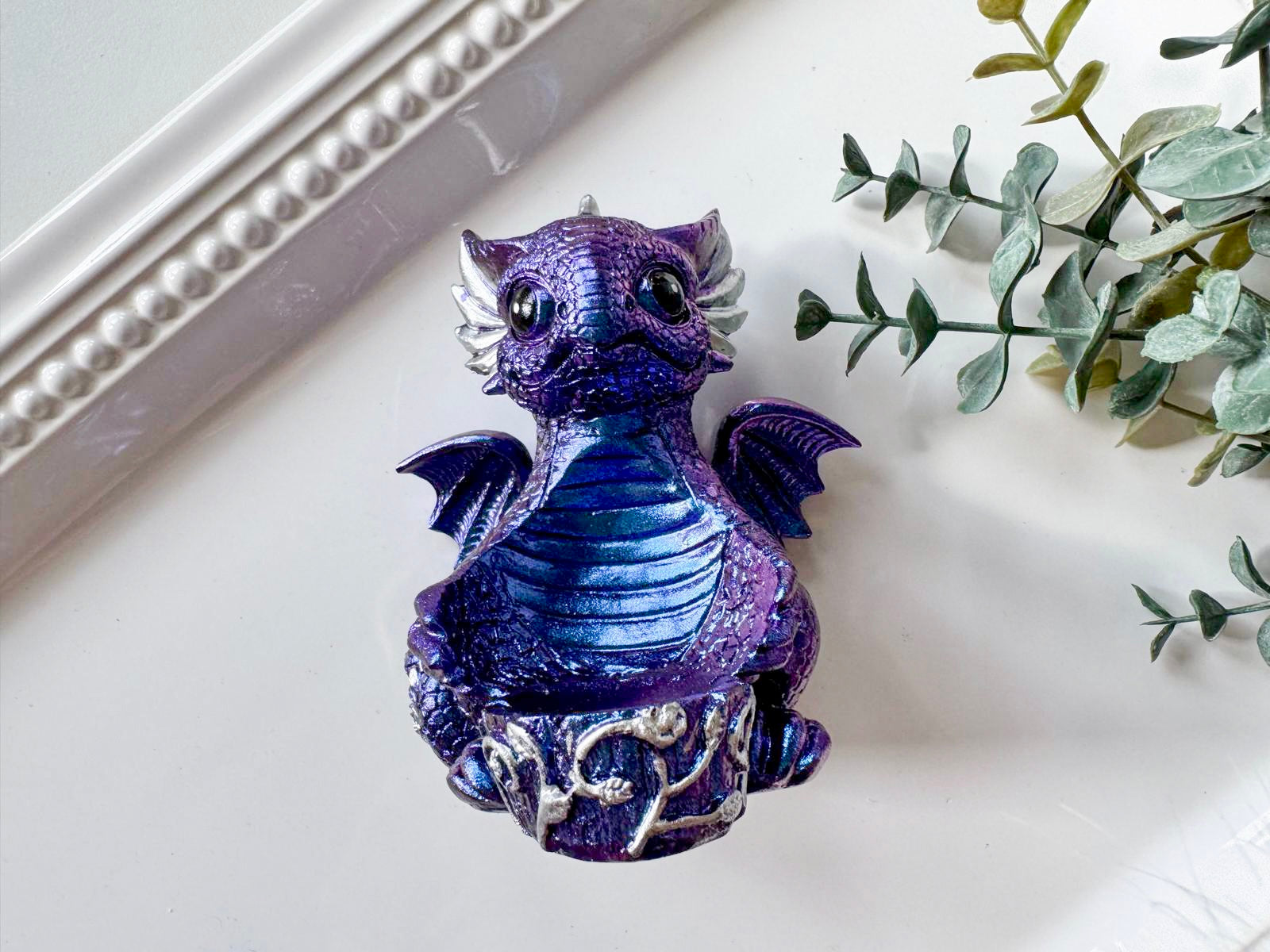 Baby Dragon Sphere Stand