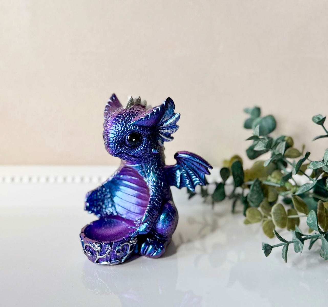 Baby Dragon Sphere Stand