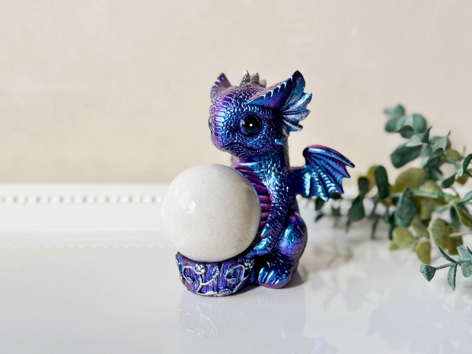 Baby Dragon Sphere Stand