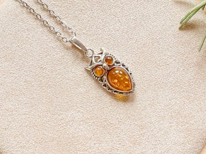 Baltic Amber Woodland Necklace Sterling Collection