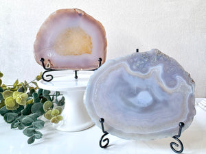 Black Metal Scroll Display Stand