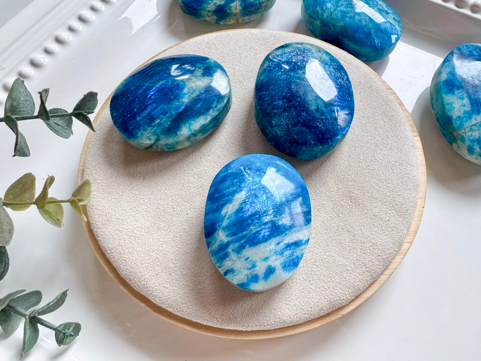 Blue-Colored Moonstone Palm Stone