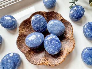 Blue Quartz Palm Stone || Brazil
