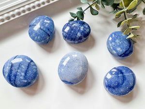 Blue Quartz Palm Stone || Brazil