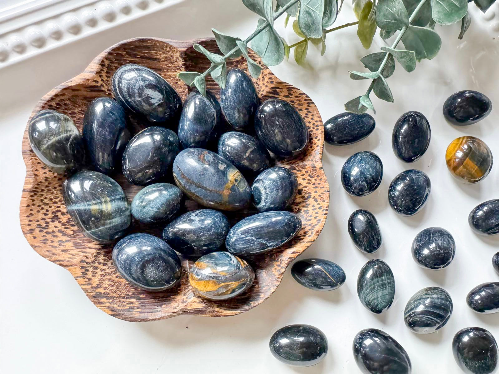 Blue Tiger Eye Round Tumbled Stone