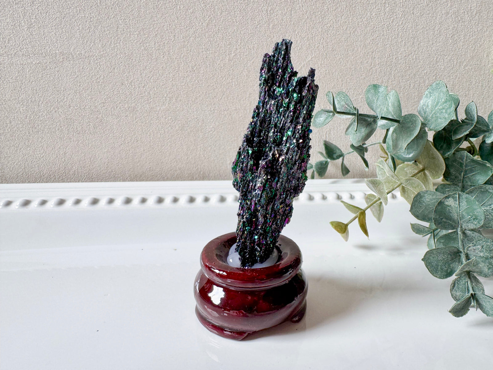 Carborundum Silicon Carbide in Wood Stand