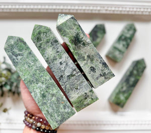 Chrome Diopside Point || Large