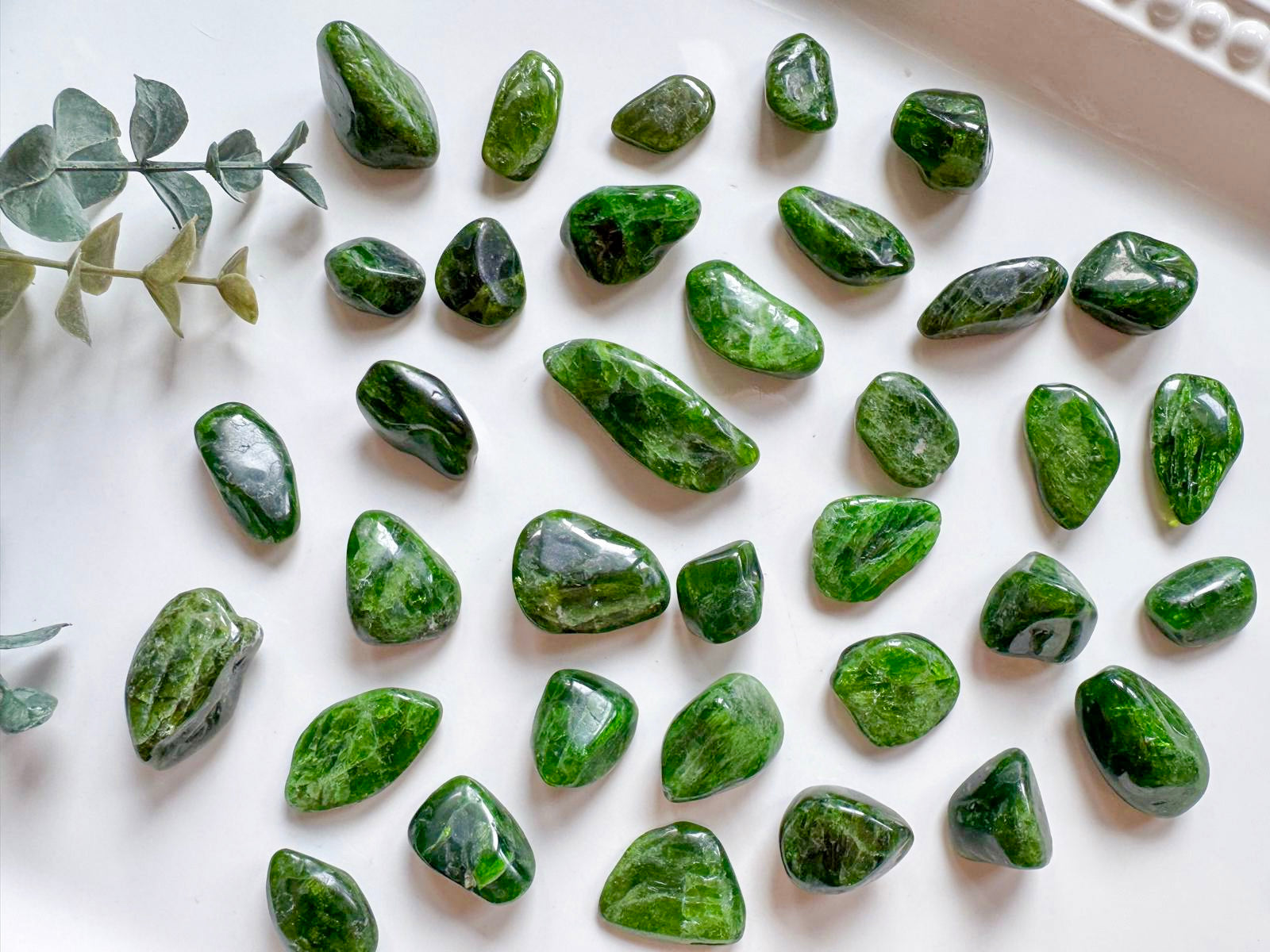 Chrome Diopside Tumbled Stone || Grade A