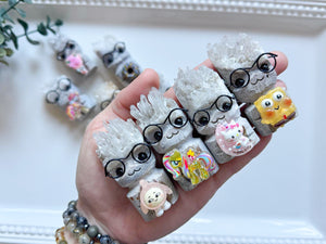 Cute Stone Cluster Critter || Clear Quartz