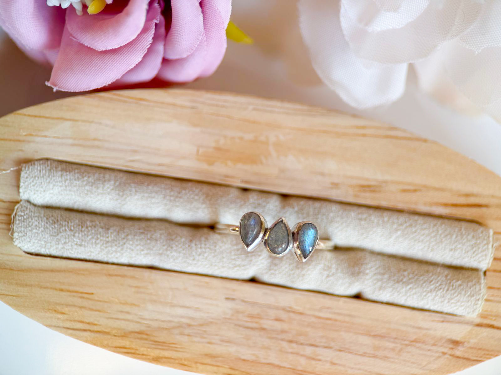 Dew Drop Dainty Sterling Ring || Labradorite