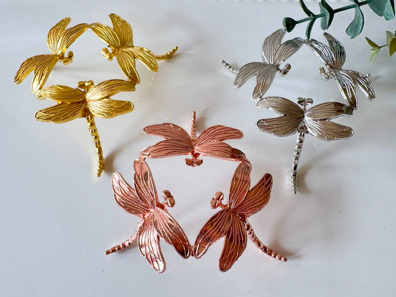 Dragonfly Trio Metal Sphere Holder