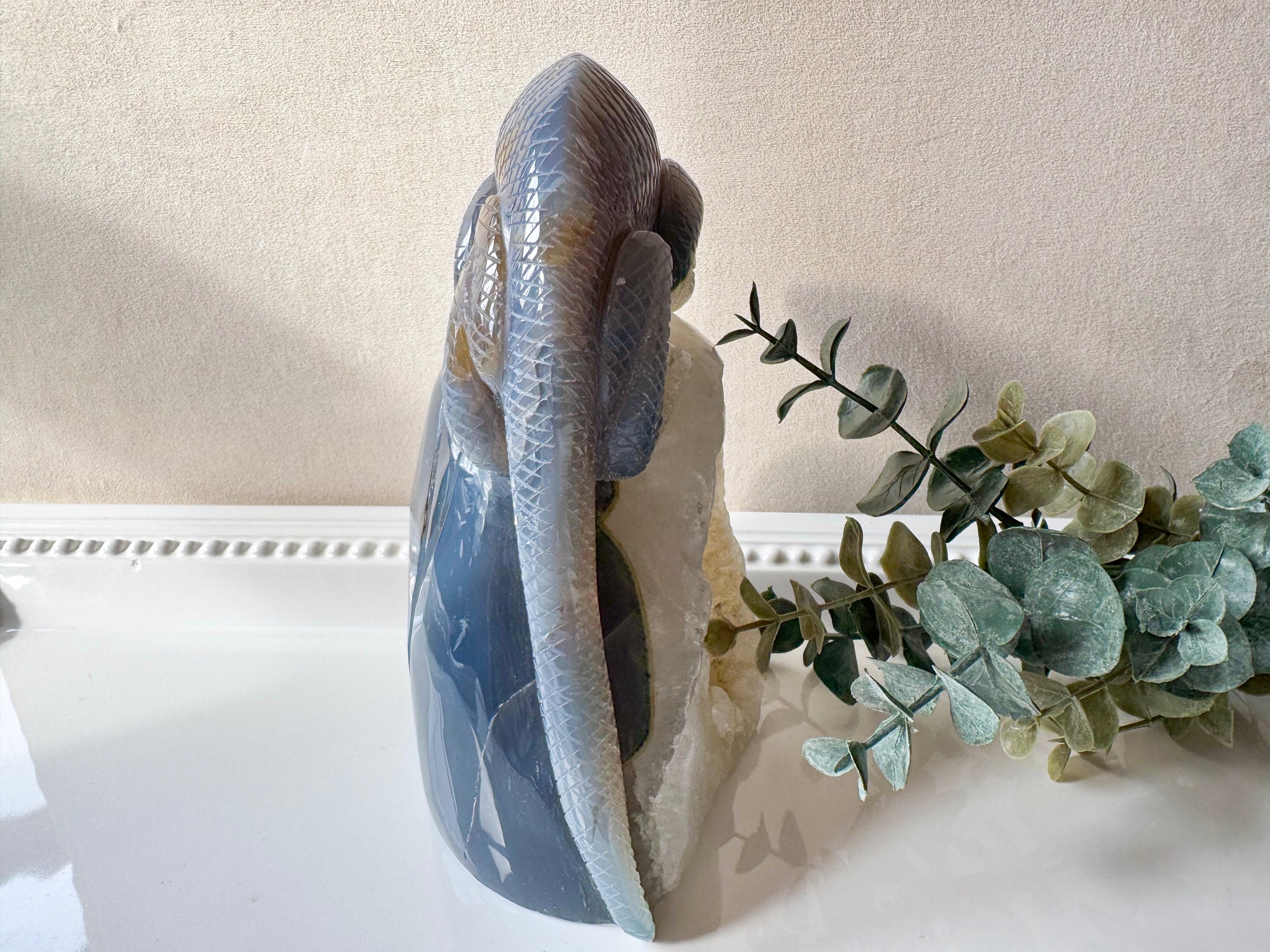 Druzy Agate Iguana Carving