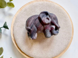 Elephant Crystal Carving || 1.75"