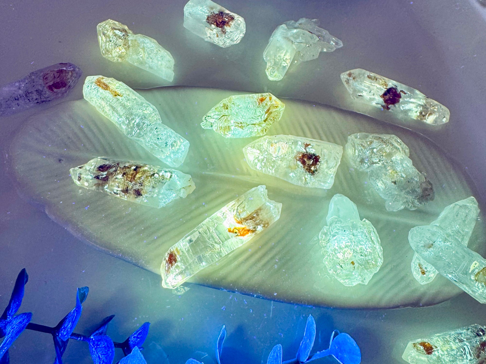 Firefly Petroleum Quartz || Mahajunga Province, Madagascar || UV Reactive!