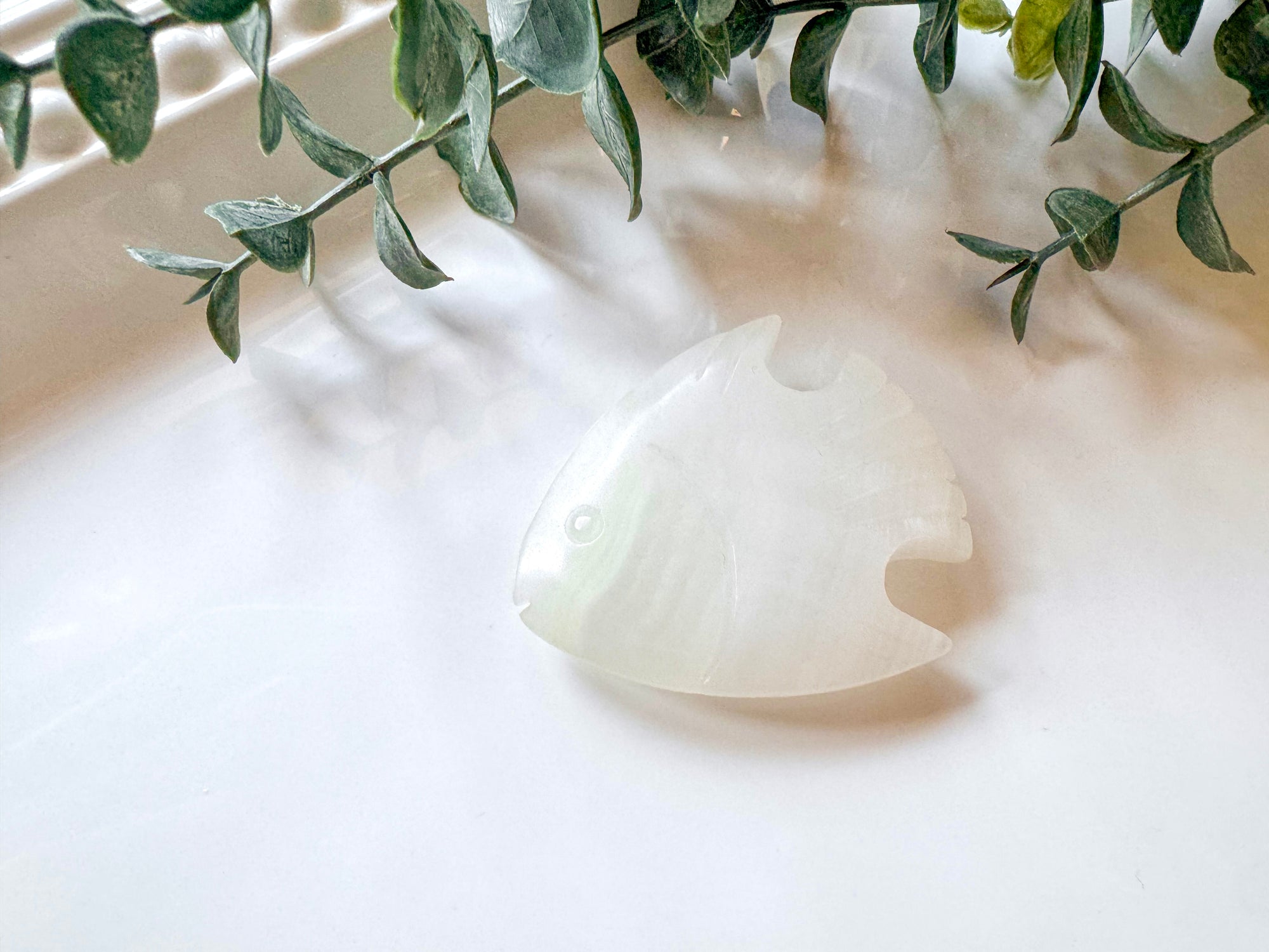 Fish Crystal Carving || 2"