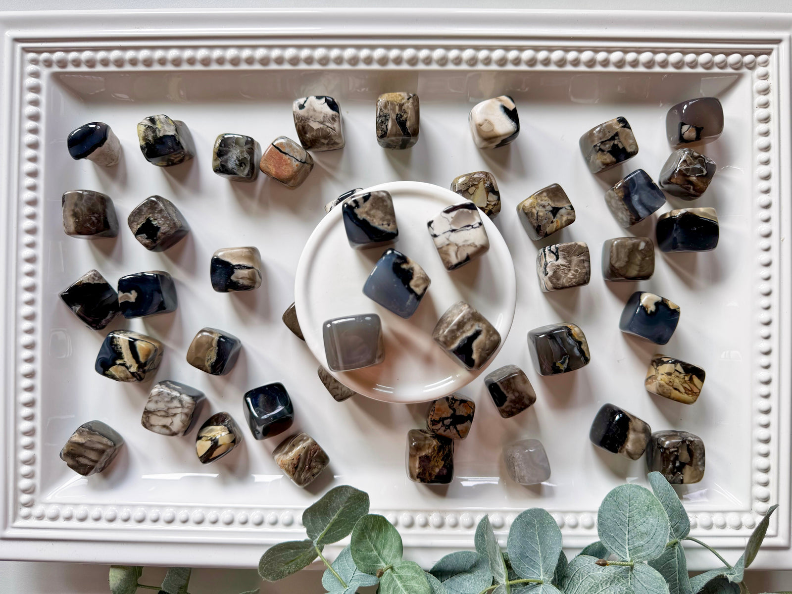 Fluorescent Volcanic Agate Cube Tumbled Stone || UV Reactive