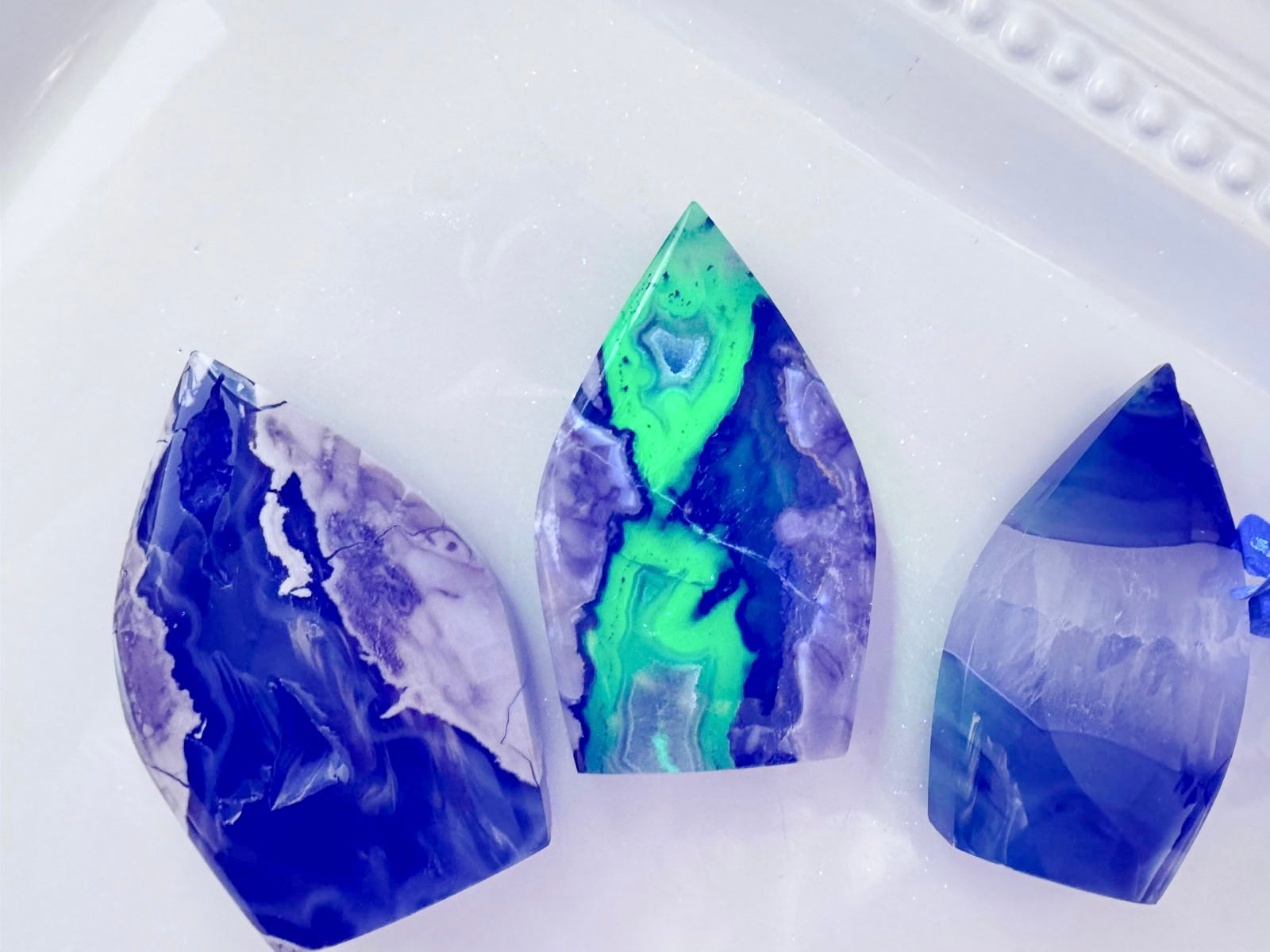 Fluorescent Volcanic Agate Flame || UV Reactive
