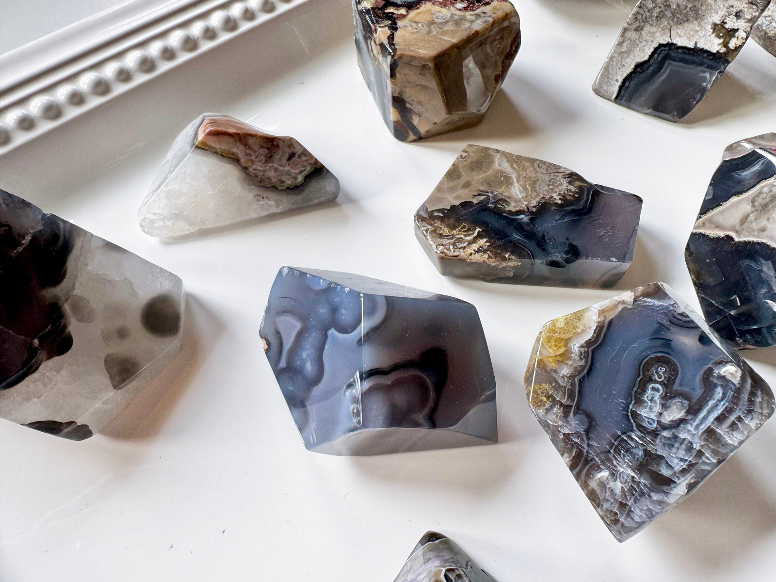 Fluorescent Volcanic Agate Free Form || UV Reactive