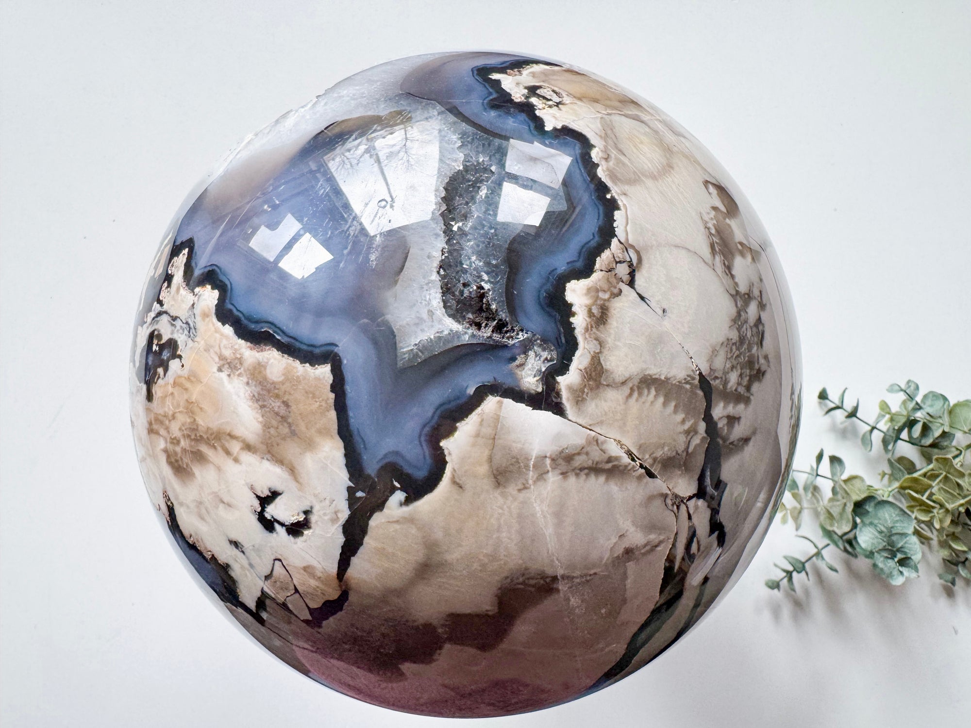 Fluorescent Volcanic Agate Sphere - XXL || UV Reactive