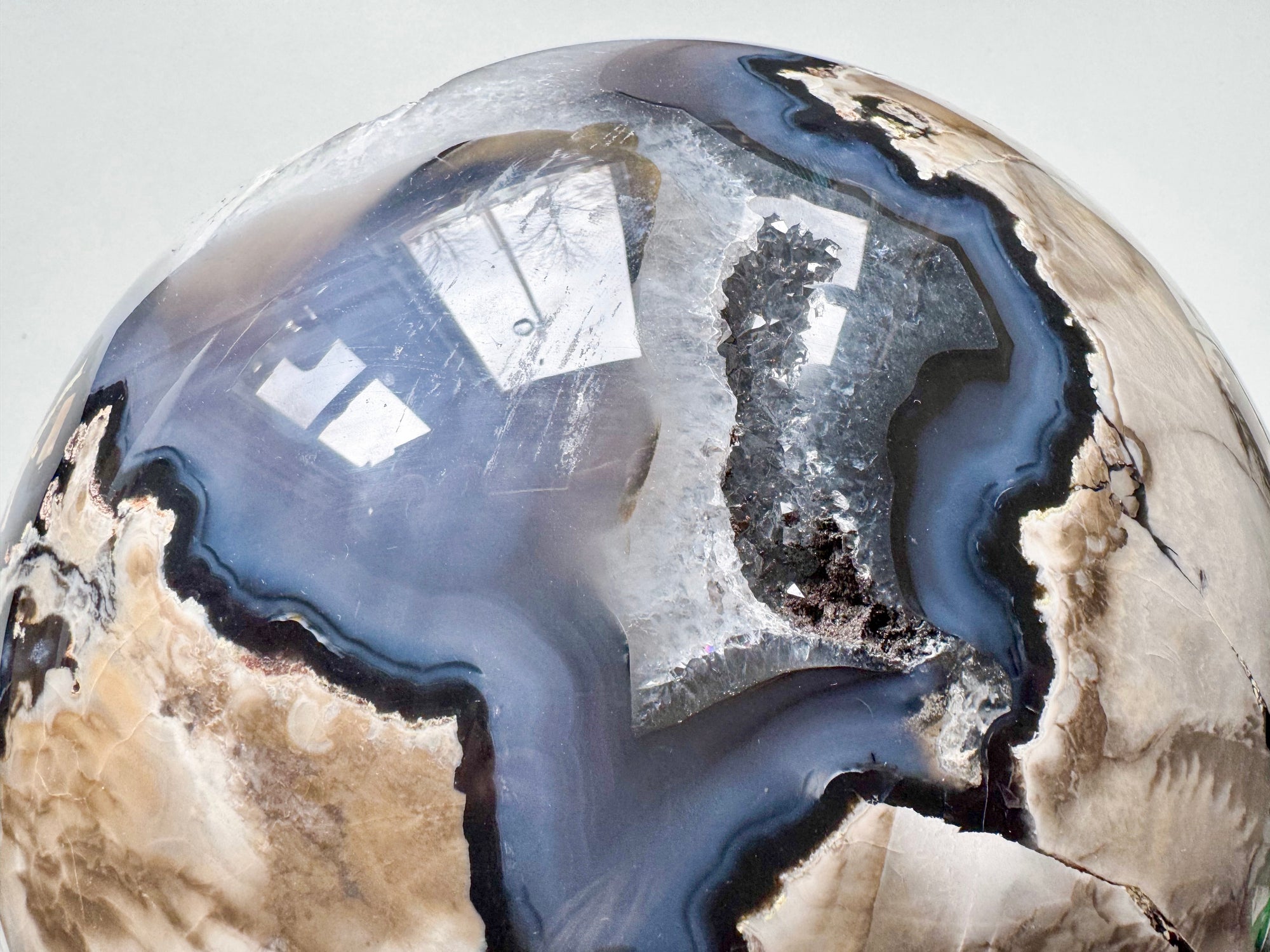 Fluorescent Volcanic Agate Sphere - XXL || UV Reactive