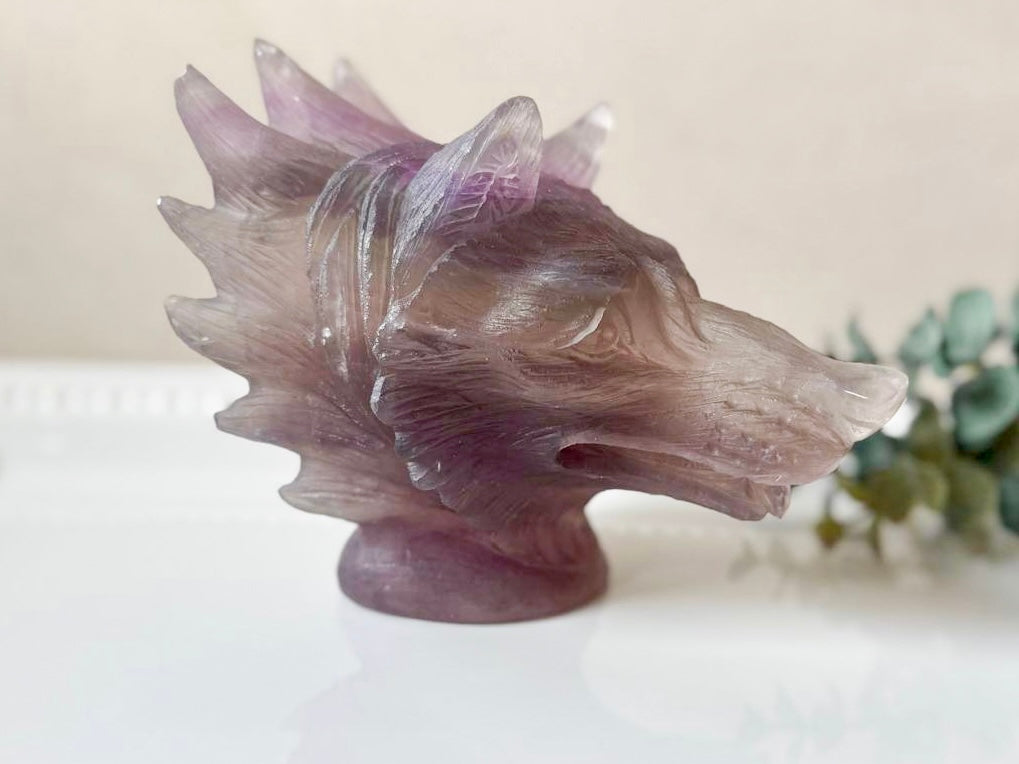 Fluorite Dire Wolf Carving