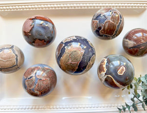 Football Agate Sphere || UV Reactive