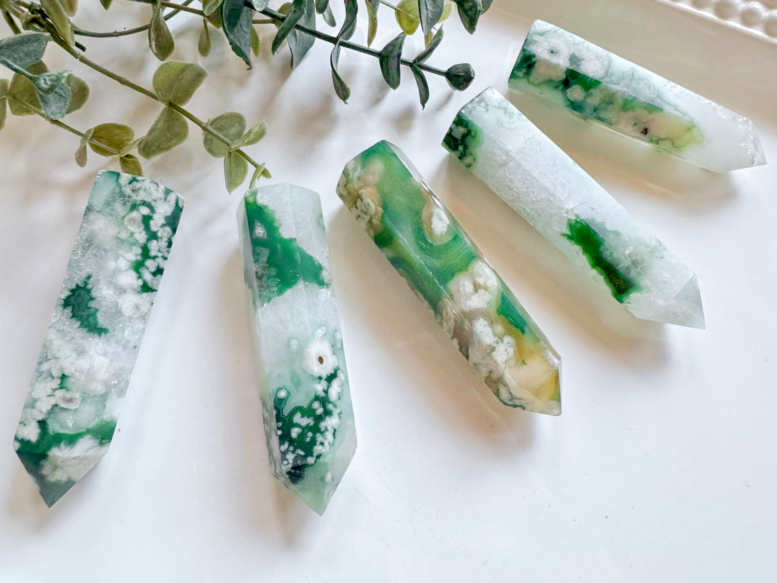Green-Colored Flower Agate Point