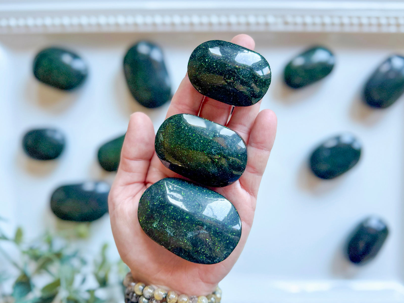 Green Sandstone Palm Stone