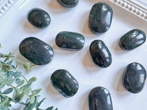 Green Sandstone Palm Stone