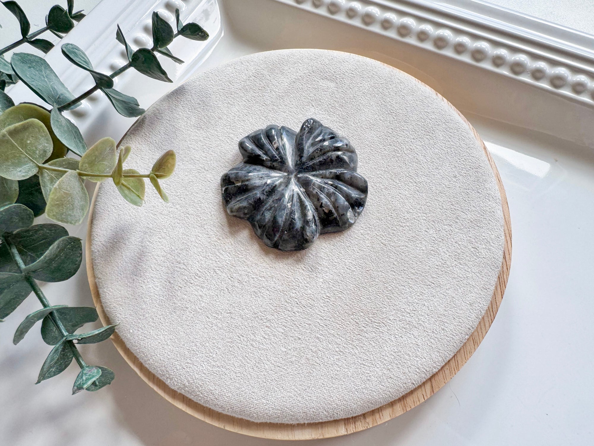 Hibiscus Blossom Crystal Carving