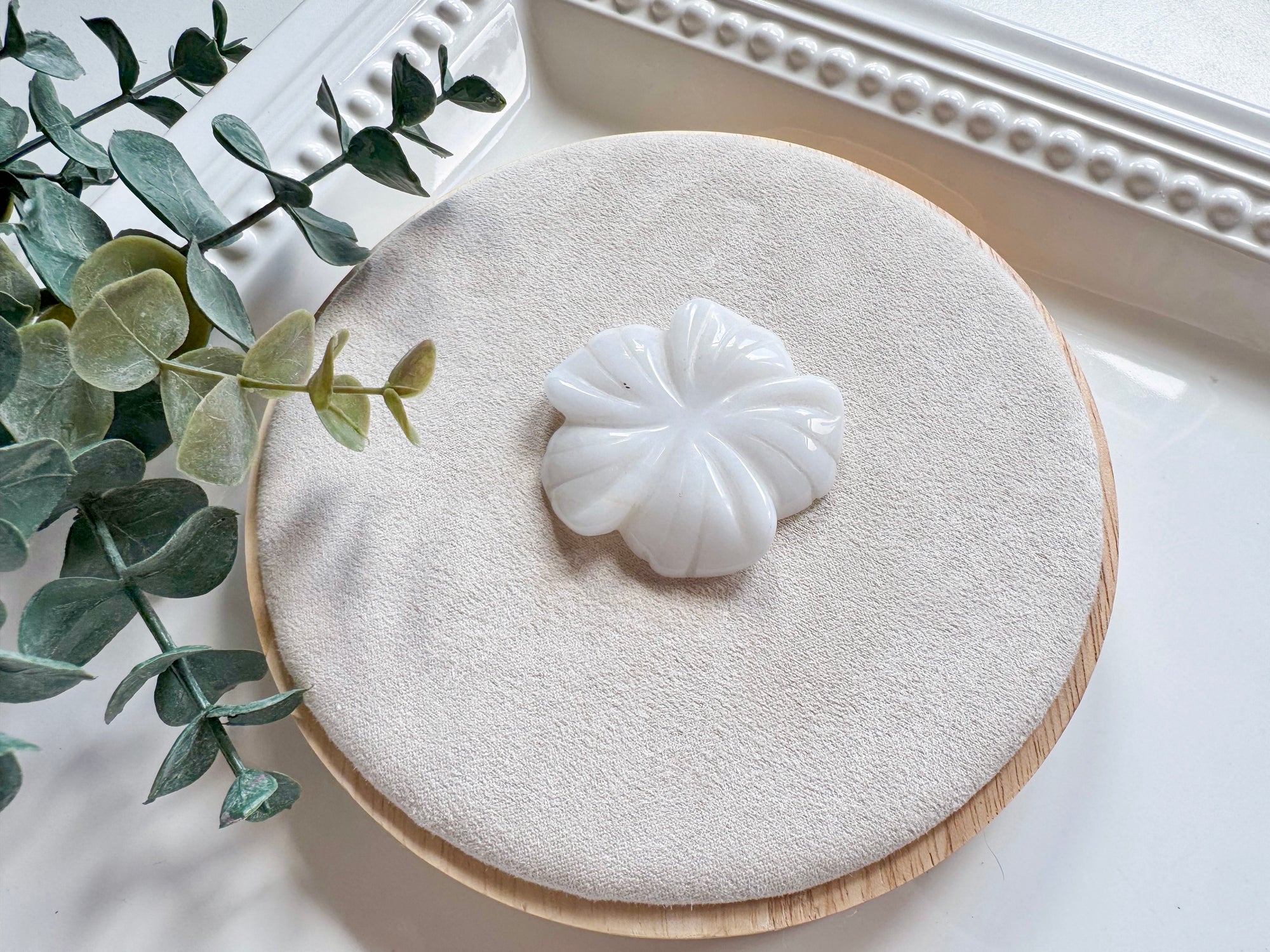 Hibiscus Blossom Crystal Carving