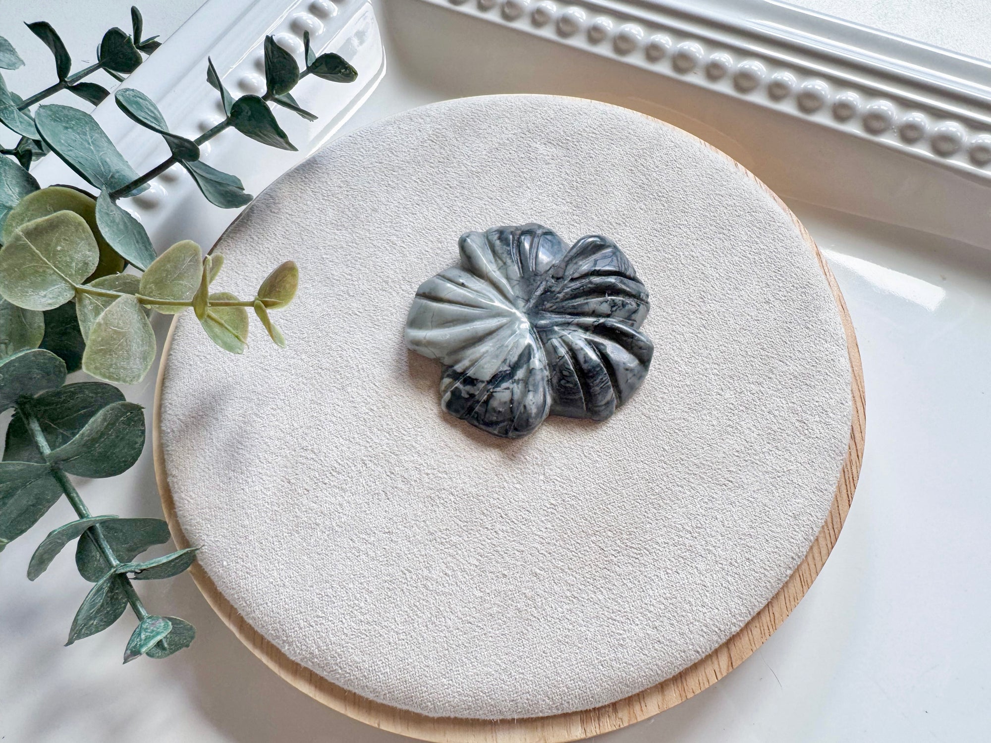 Hibiscus Blossom Crystal Carving