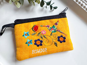 Humming Bird Embroidered Zippered Pouch || Ecuador
