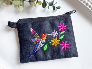 Humming Bird Embroidered Zippered Pouch || Ecuador