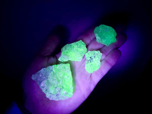 Hyalite Opal (UV Reactive) || Mexico