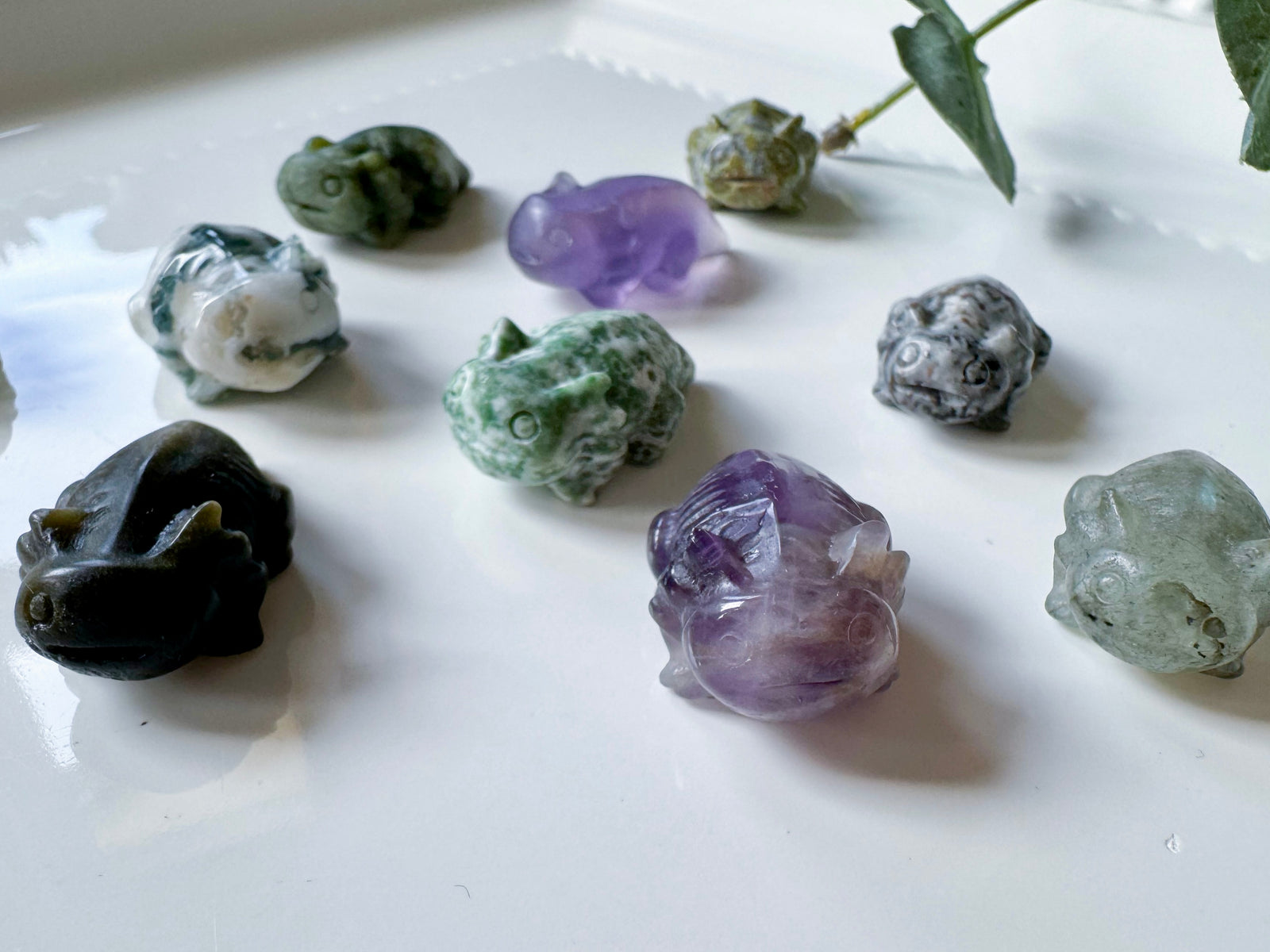 Mini Axolotl Crystal Carving