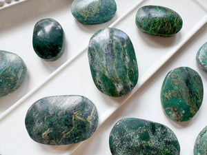 Emerald Verdite Jasper Palm Stone