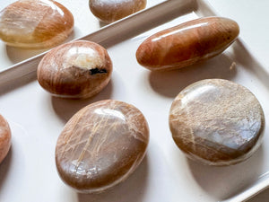 Silver Flash Peach Moonstone Palm Stone || Madagascar