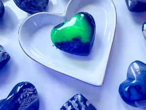 Fluorescent Agate Heart || UV Reactive