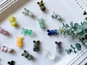 Mini Cartoon Piglet Crystal Carving