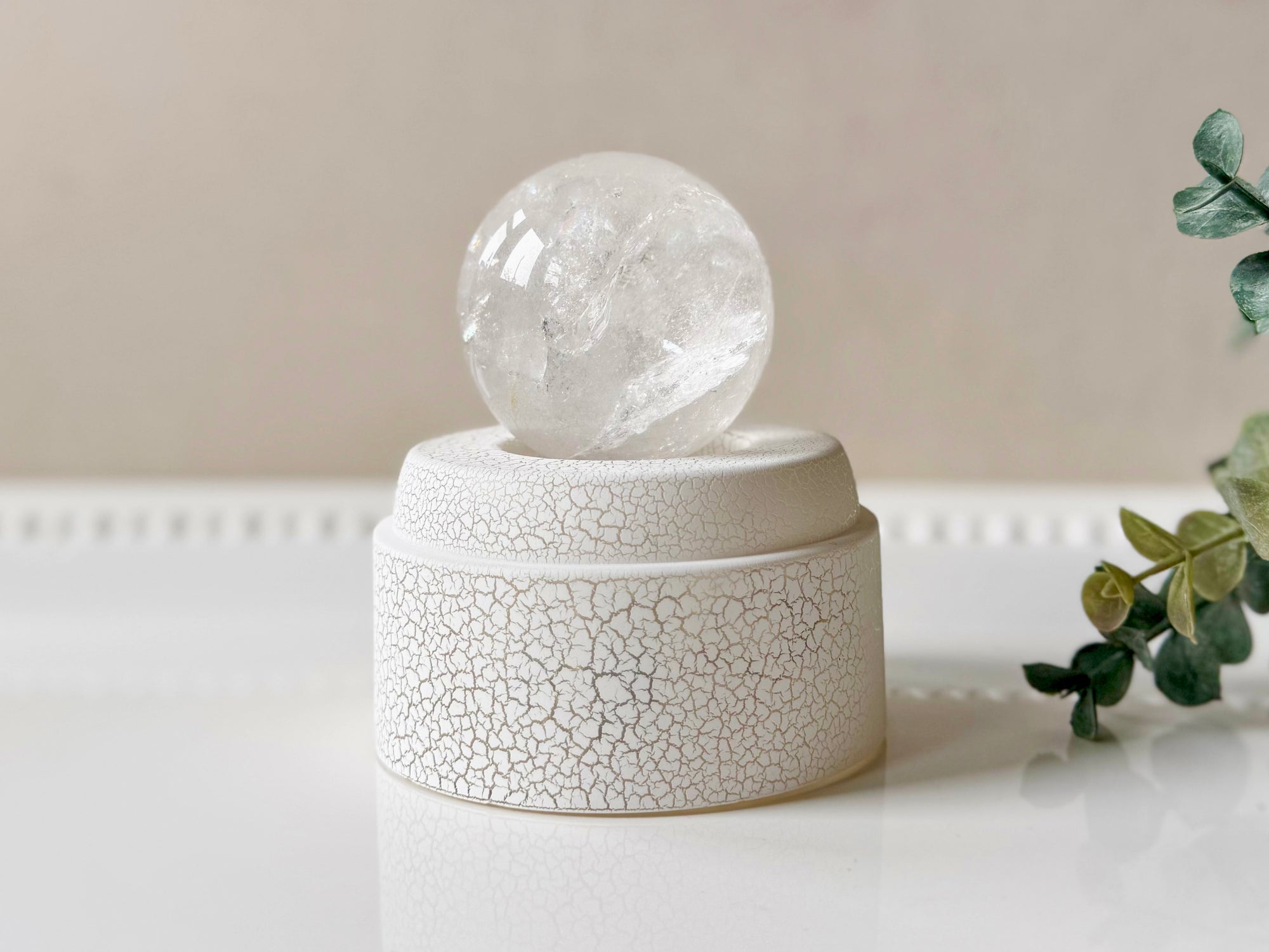 Illuminated Rotating Sphere Stand