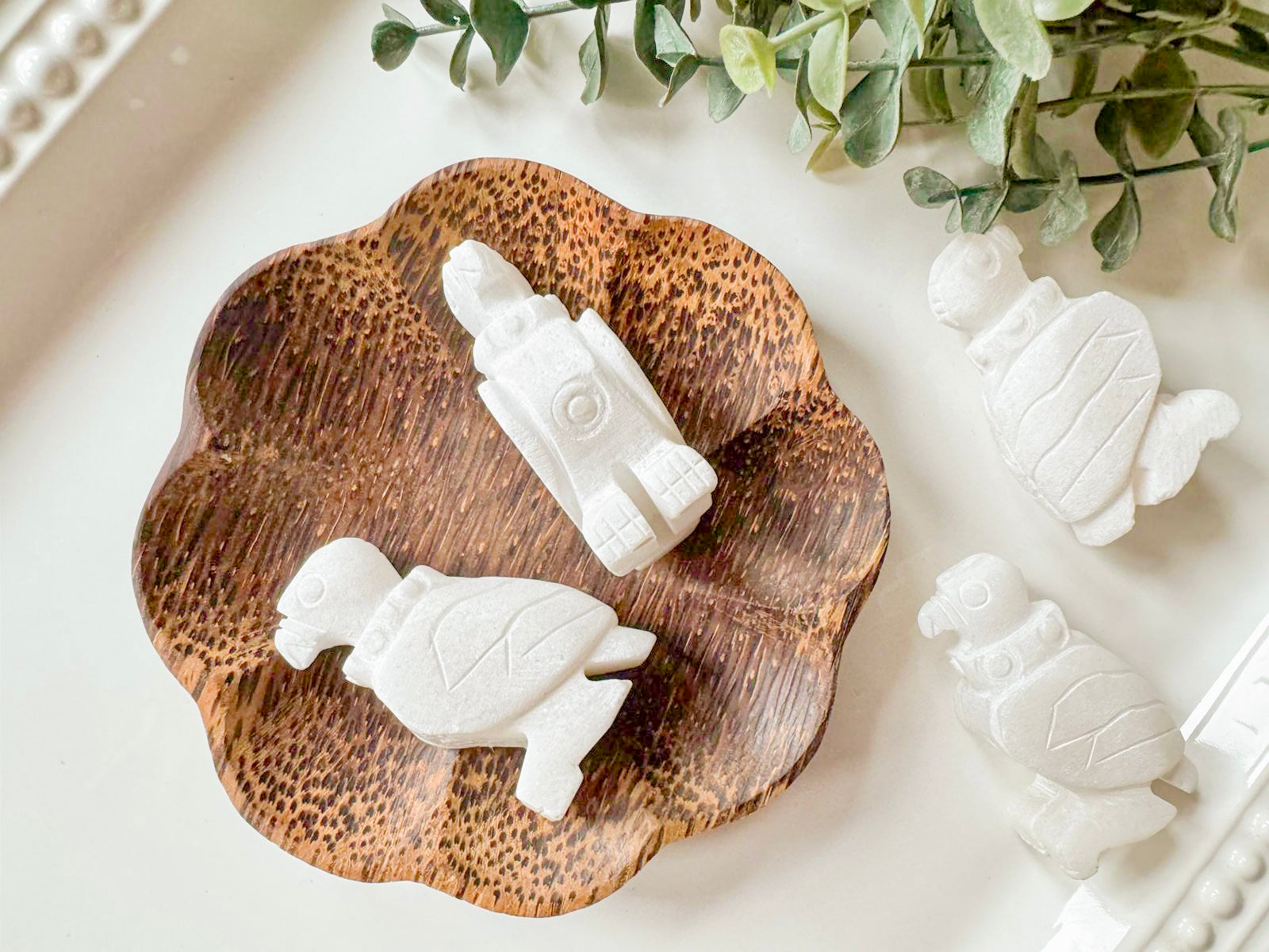 Inca Condor Carving White Onyx Totem || Peru