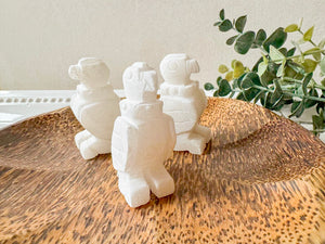 Inca Condor Carving White Onyx Totem || Peru