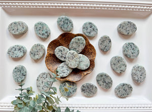 Kiwi Jasper Flat Palm Stone
