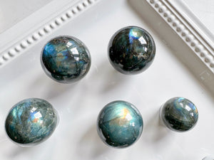 Labradorite Sphere || Small