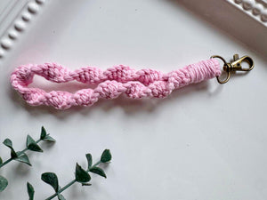 Macrame Loop Keychain