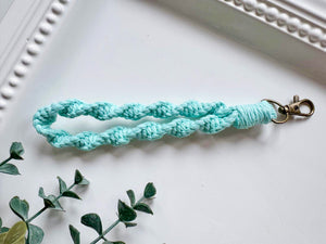 Macrame Loop Keychain